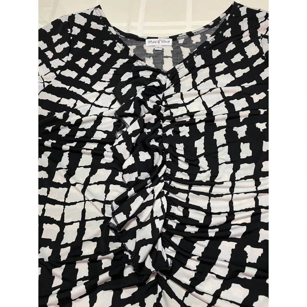 Max & Rina Boho Chic Top Ruffle Accent Abstract 24/7 Rhinestone Detail Size L - Picture 9 of 15